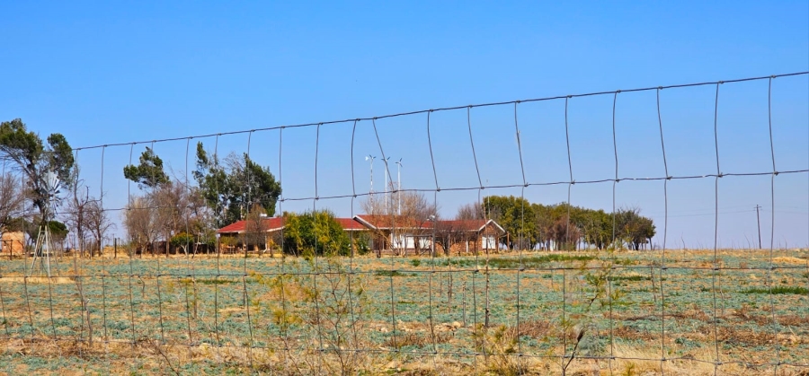 5 Bedroom Property for Sale in Reddersburg Rural Free State